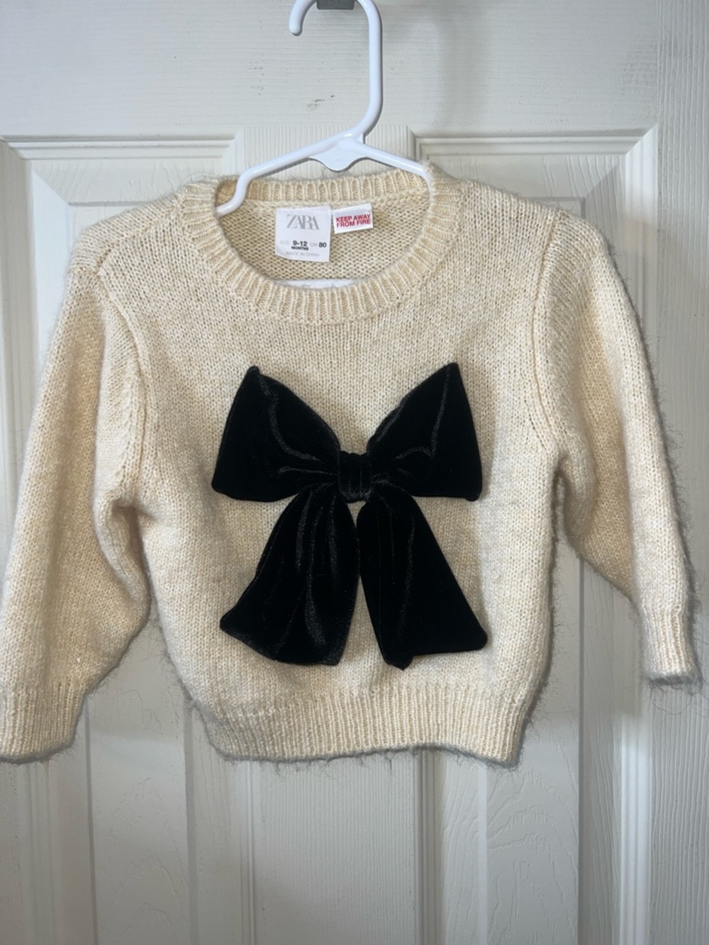 Zara Girls Ivory Sweater Black Velvet Bow 9M -12M EUC